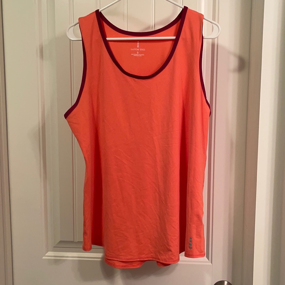 Women’s athletic tank top